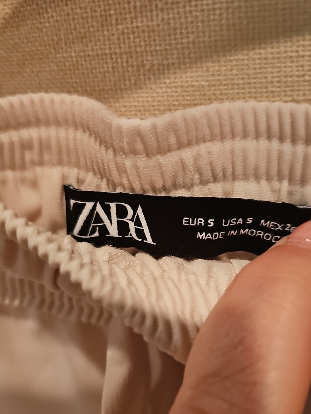 Zara Wide-Leg Drawstring Pants in Cream - Picture 2 of 7